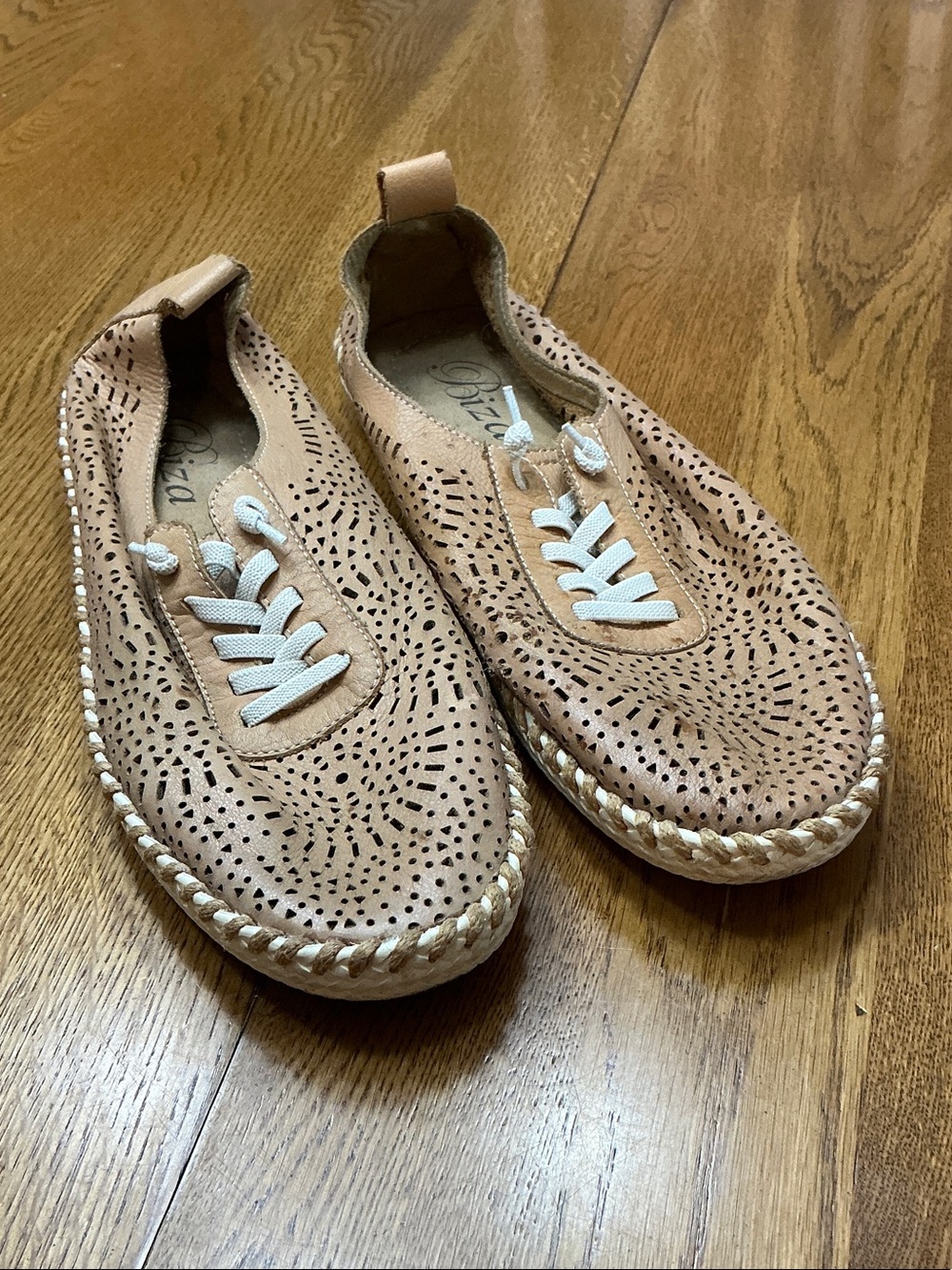 Woman’s Biza tan slip on leather shoe. Size 41. Cut out leather. So soft! Cute!